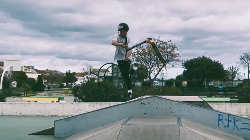 tricks trottinette freestyle butter cup