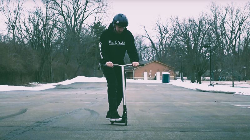 tricks trottinette freestyle fakie