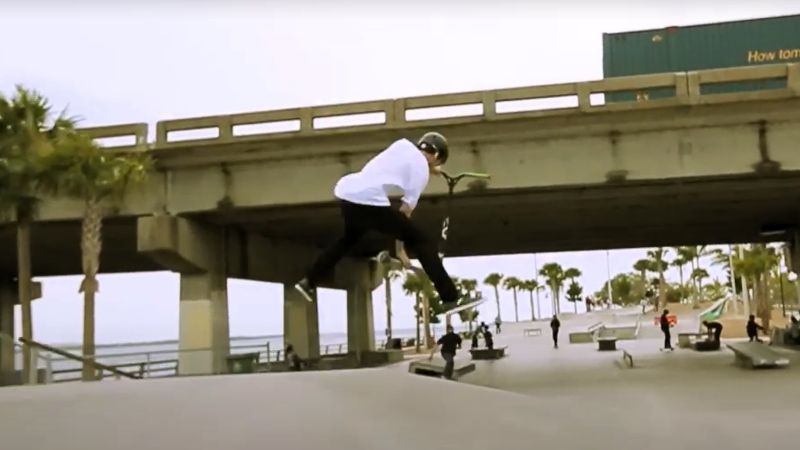 Tricks Trottinette freestyle finger-whip
